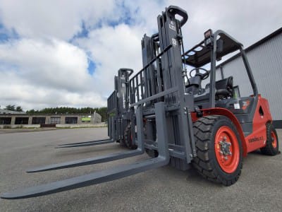 Ytterligere to dieselgaffeltrucker D3500 ble levert til SIA "Ūsi", som er en av de mest etterspurte modellene. 2